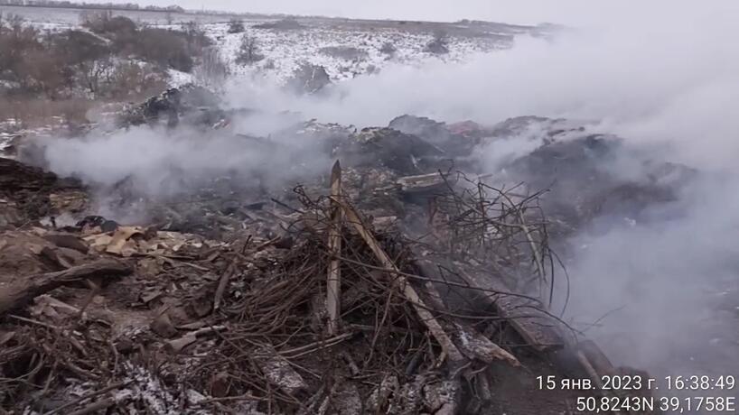 В Воронежской области горит крупный мусорный полигон