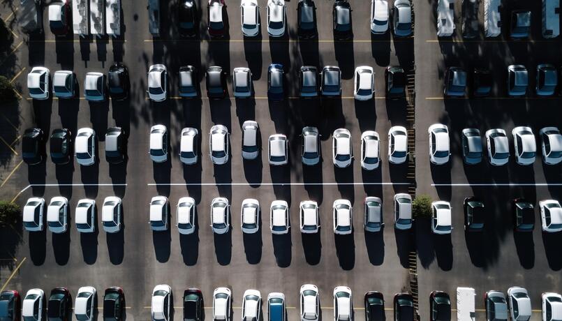 «Люди – вторая нефть», - депутаты Гордумы высказались насчет увеличения штрафов за неоплату парковок